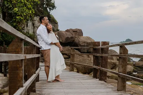 As melhores ideias e inspirações de fotos criativas para ensaio pré wedding na Praia'