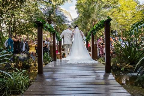 As melhores ideias e inspirações de fotos criativas da cerimônia no Sítio Della Torre em Mairiporã'