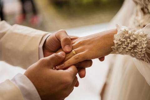 As melhores ideias e inspirações de fotos criativas da cerimônia no Sítio Della Torre em Mairiporã'