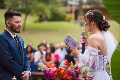 As melhores ideias e inspirações criativas de fotos da cerimônia do espaço Verde Nobre Eventos'