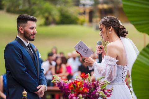 As melhores ideias e inspirações criativas de fotos da cerimônia do espaço Verde Nobre Eventos'