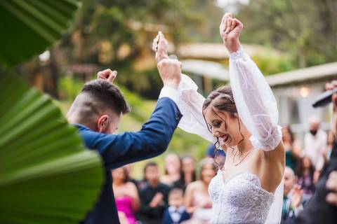 As melhores ideias e inspirações criativas de fotos da cerimônia do espaço Verde Nobre Eventos'
