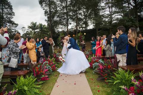 As melhores ideias e inspirações criativas de fotos da cerimônia do espaço Verde Nobre Eventos'