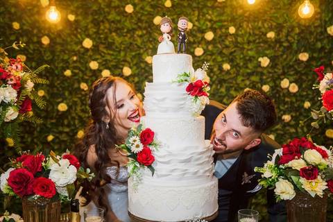 As melhores ideias e inspirações criativas de fotos do casal na recepção no espaço Verde Nobre Eventos'