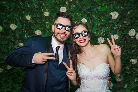 As melhores ideias e inspirações criativas de fotos do casal na recepção no espaço Verde Nobre Eventos'