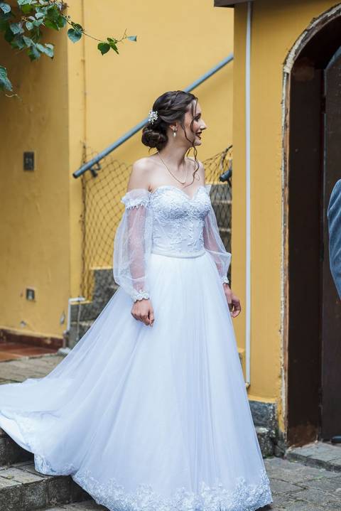 As melhores ideias e inspirações criativas de fotos do making of da noiva no espaço Verde Nobre Eventos'