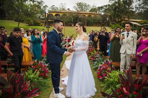 As melhores ideias e inspirações criativas de fotos da cerimônia do espaço Verde Nobre Eventos'