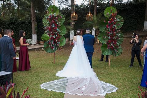 As melhores ideias e inspirações criativas de fotos da cerimônia do espaço Verde Nobre Eventos'