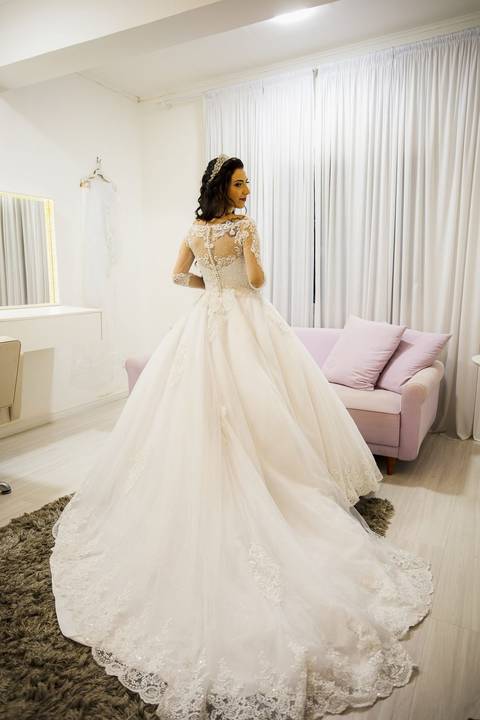 As melhores ideias e inspirações criativas de fotos do making of da noiva na Escovaria de Luxo'