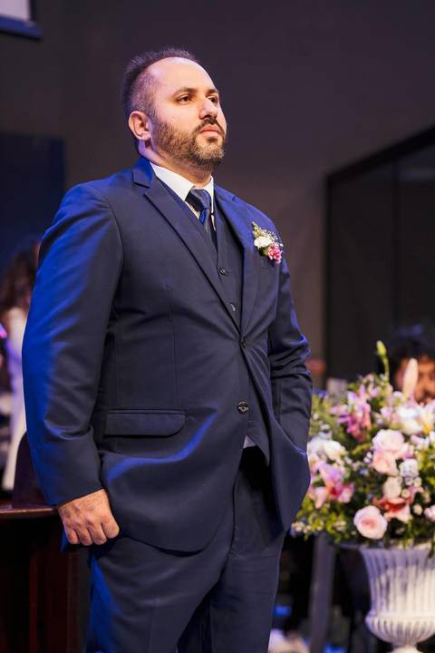 As melhores ideias e inspirações criativas de fotos da cerimônia na igreja Evangélica Vila Yara'