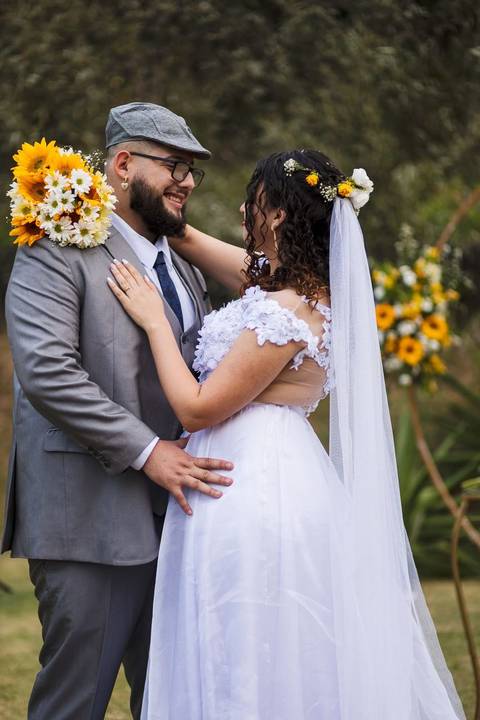 As melhores ideias e inspirações criativas de fotos dos noivos no pós ensaio'