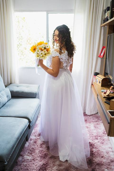 As melhores ideias e inspirações criativas de fotos do making of da noiva no seu apartamento'