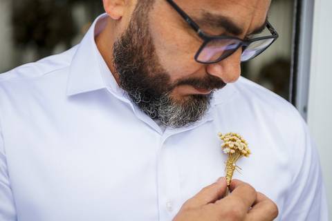 As melhores ideias e inspirações criativas de fotos do making of do noivo descontraído'