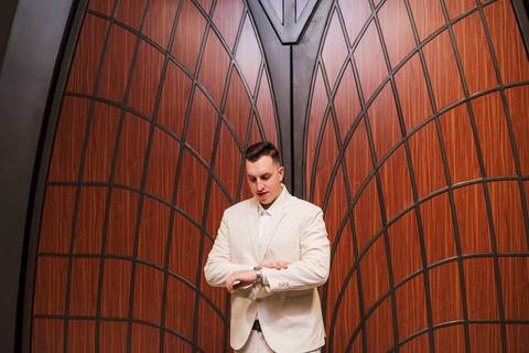 As melhores ideias e inspirações criativas de fotos de casamento do simulado do making of do noivo na Igreja Paróquia Nossa Senhora de Lourdes '