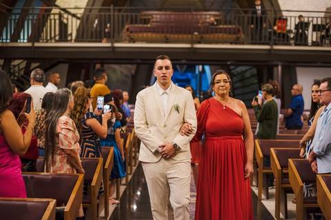 As melhores ideias e inspirações criativas de fotos de casamento na Igreja Paróquia Nossa Senhora de Lourdes '