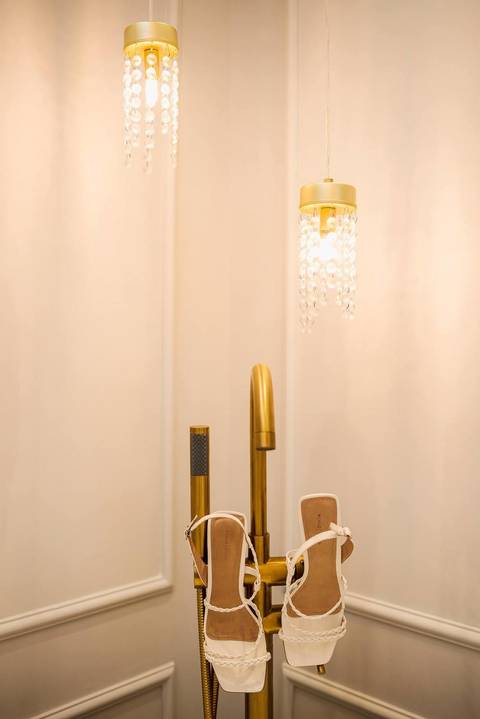 As melhores ideias e inspirações criativas de fotos de casamento do making of da noiva no Studio Jéssica Seixas Beaut'