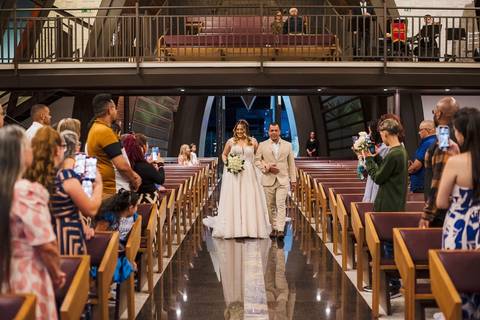 As melhores ideias e inspirações criativas de fotos de casamento na Igreja Paróquia Nossa Senhora de Lourdes '