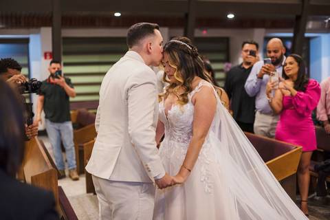 As melhores ideias e inspirações criativas de fotos de casamento na Igreja Paróquia Nossa Senhora de Lourdes '