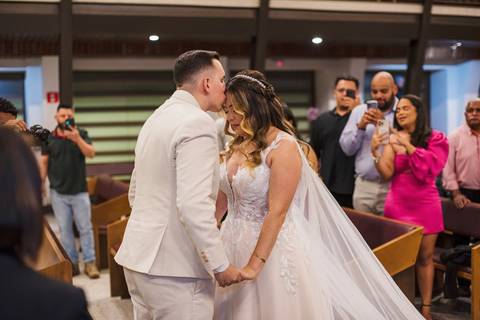 As melhores ideias e inspirações criativas de fotos de casamento na Igreja Paróquia Nossa Senhora de Lourdes '