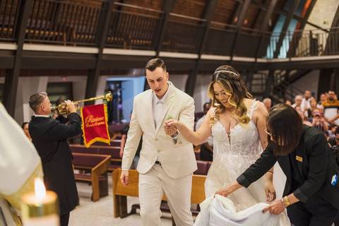 As melhores ideias e inspirações criativas de fotos de casamento na Igreja Paróquia Nossa Senhora de Lourdes '