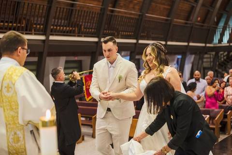 As melhores ideias e inspirações criativas de fotos de casamento na Igreja Paróquia Nossa Senhora de Lourdes '