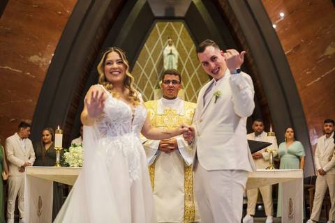 As melhores ideias e inspirações criativas de fotos de casamento na Igreja Paróquia Nossa Senhora de Lourdes '