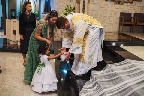 As melhores ideias e inspirações criativas de fotos de casamento na Igreja Paróquia Nossa Senhora de Lourdes '