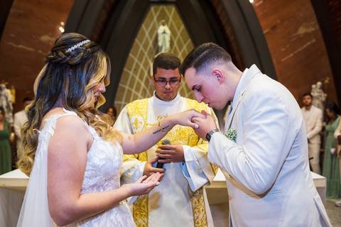 As melhores ideias e inspirações criativas de fotos de casamento na Igreja Paróquia Nossa Senhora de Lourdes '