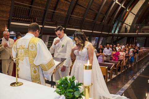 As melhores ideias e inspirações criativas de fotos de casamento na Igreja Paróquia Nossa Senhora de Lourdes '
