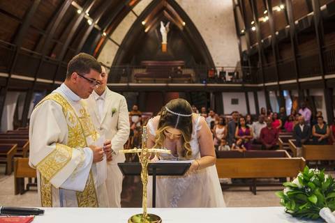As melhores ideias e inspirações criativas de fotos de casamento na Igreja Paróquia Nossa Senhora de Lourdes '