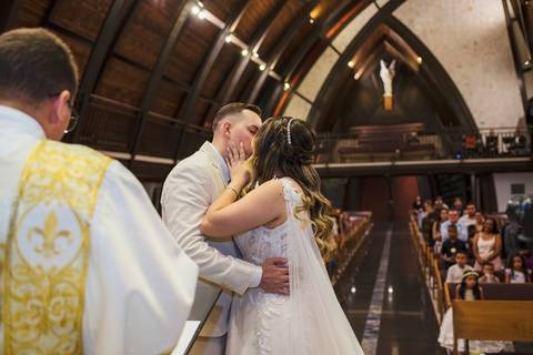 As melhores ideias e inspirações criativas de fotos de casamento na Igreja Paróquia Nossa Senhora de Lourdes '
