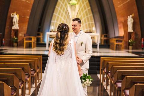 As melhores ideias e inspirações criativas de fotos de casamento na Igreja Paróquia Nossa Senhora de Lourdes '