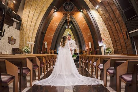 As melhores ideias e inspirações criativas de fotos de casamento na Igreja Paróquia Nossa Senhora de Lourdes '