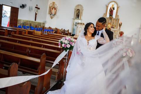 As melhores ideias e inspirações criativas de fotos de casamento na Paróquia São Judas Tadeu'