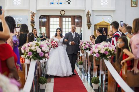 As melhores ideias e inspirações criativas de fotos de casamento na Paróquia São Judas Tadeu'