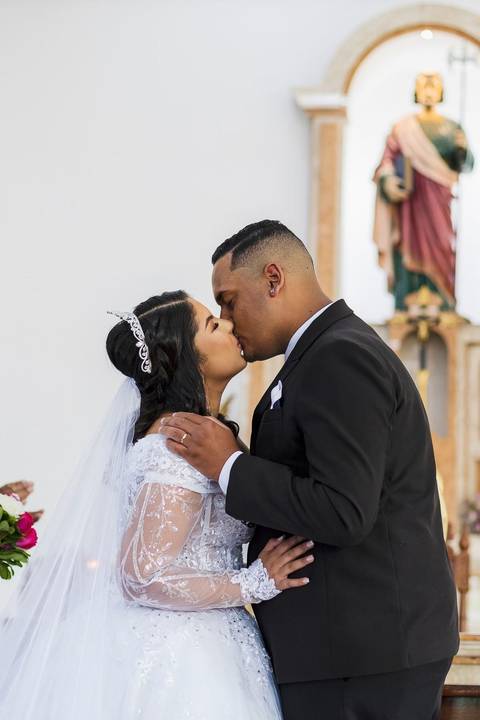 As melhores ideias e inspirações criativas de fotos de casamento na Paróquia São Judas Tadeu'