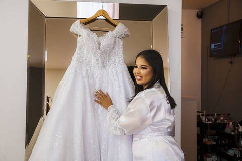 As melhores ideias e inspirações criativas de fotos de casamento do making of da noiva no Yasmim Makeup'