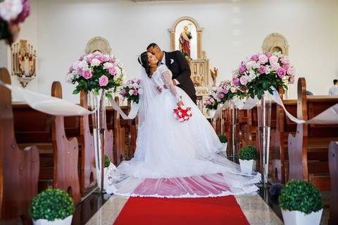 As melhores ideias e inspirações criativas de fotos de casamento na Paróquia São Judas Tadeu'