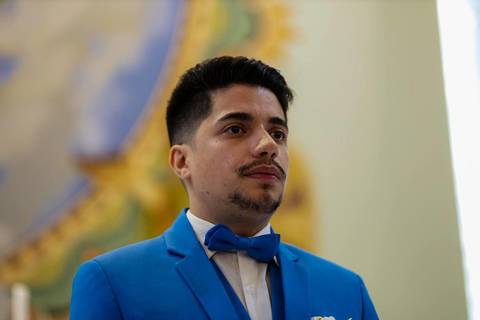 As melhores ideias e inspirações criativas de fotos de casamento na Paroquia Santíssima Trindade'