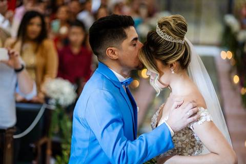 As melhores ideias e inspirações criativas de fotos de casamento na Paroquia Santíssima Trindade'