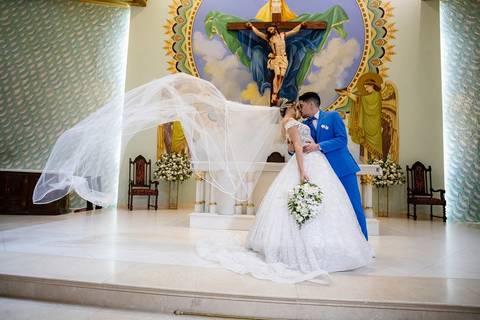 As melhores ideias e inspirações criativas de fotos de casamento na Paroquia Santíssima Trindade'