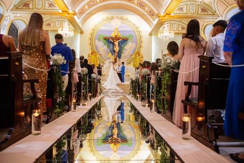 As melhores ideias e inspirações criativas de fotos de casamento na Paroquia Santíssima Trindade'