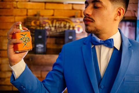 As melhores ideias e inspirações criativas de fotos de casamento do making of do noivo na Barbearia Corleone'