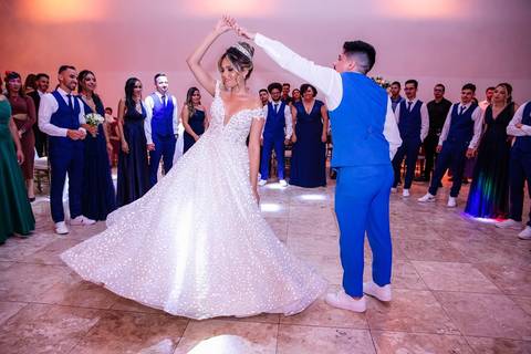 As melhores ideias e inspirações criativas de fotos de casamento no Buffet Pavaneli Eventos'