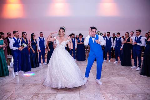 As melhores ideias e inspirações criativas de fotos de casamento no Buffet Pavaneli Eventos'