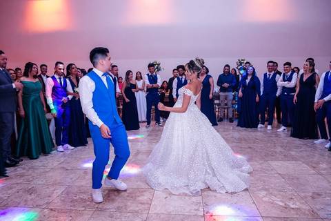 As melhores ideias e inspirações criativas de fotos de casamento no Buffet Pavaneli Eventos'