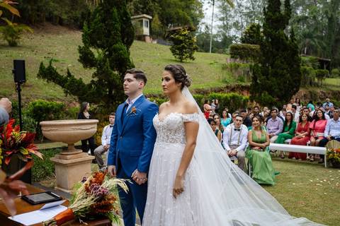 As melhores ideias e inspirações criativas de fotos de casamento dos noivos na cerimônia no espaço Carpe Diem'