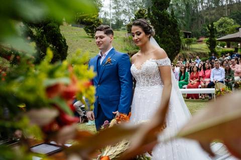 As melhores ideias e inspirações criativas de fotos de casamento dos noivos na cerimônia no espaço Carpe Diem'