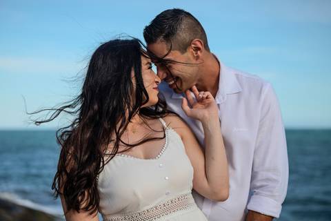 As melhores ideias e inspirações de fotos criativas para ensaio pré wedding na praia do Guarujá Praia das Conchas e Perequê'