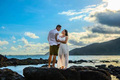 As melhores ideias e inspirações de fotos criativas para ensaio pré wedding na praia do Guarujá Praia das Conchas e Perequê'